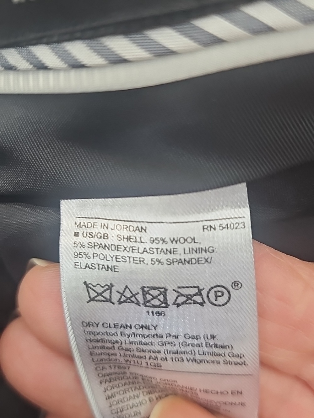 Banana Republic Black Chinos - Slim Classic Womens Work Pants. Size 2 - Picture 6 of 11